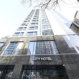 City Hotel The Busan Metro